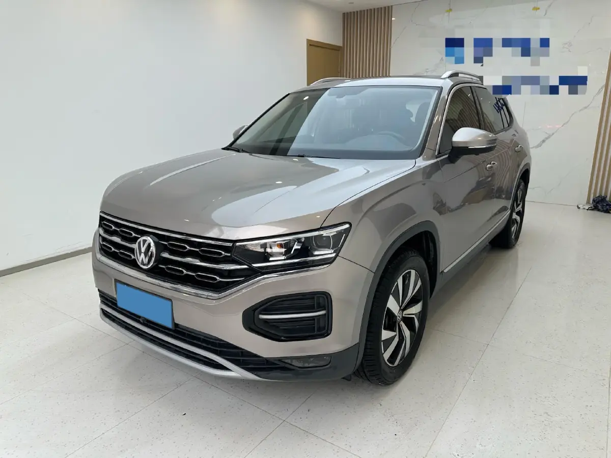 2019 Jeep Cherokee 2.0T 234HP L4 9AT