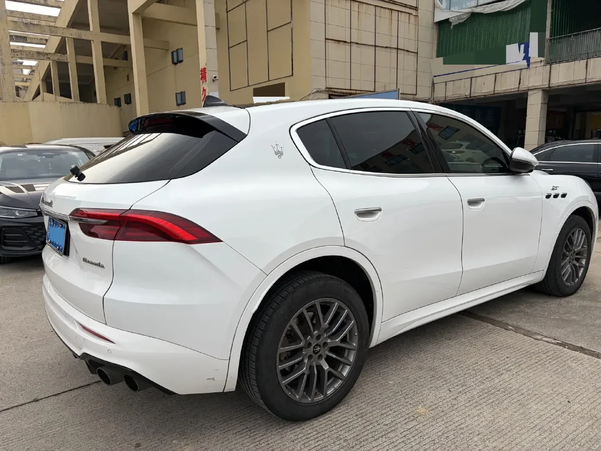 2023 Maserati Grecale 2.0T 300HP L4 8AT,autocango,china used car exporter,china ev exporter,chinese used car exporter,chinese used ev exporter