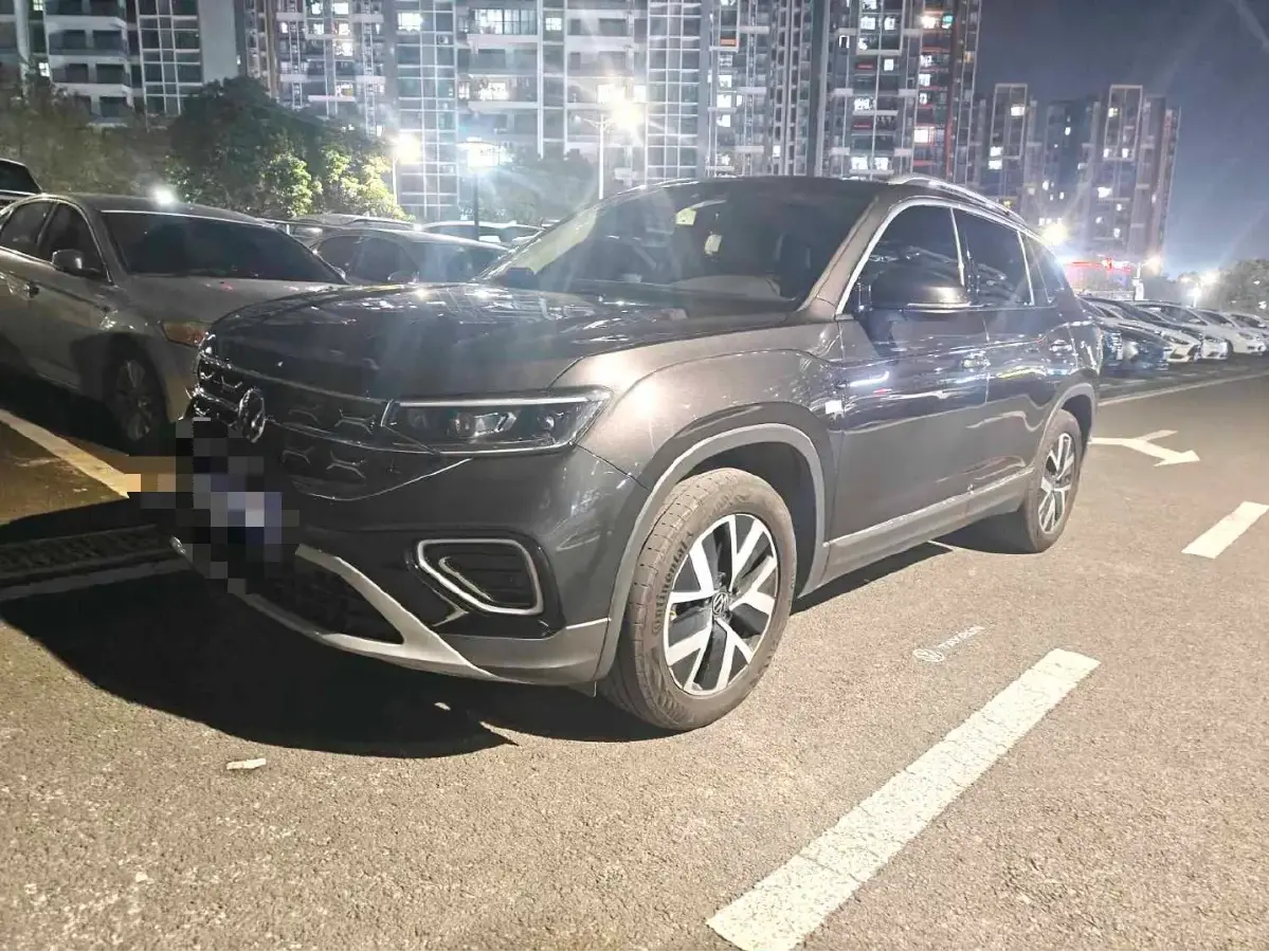 2024 Volkswagen Tayron 2.0T 186HP L4 7DCT