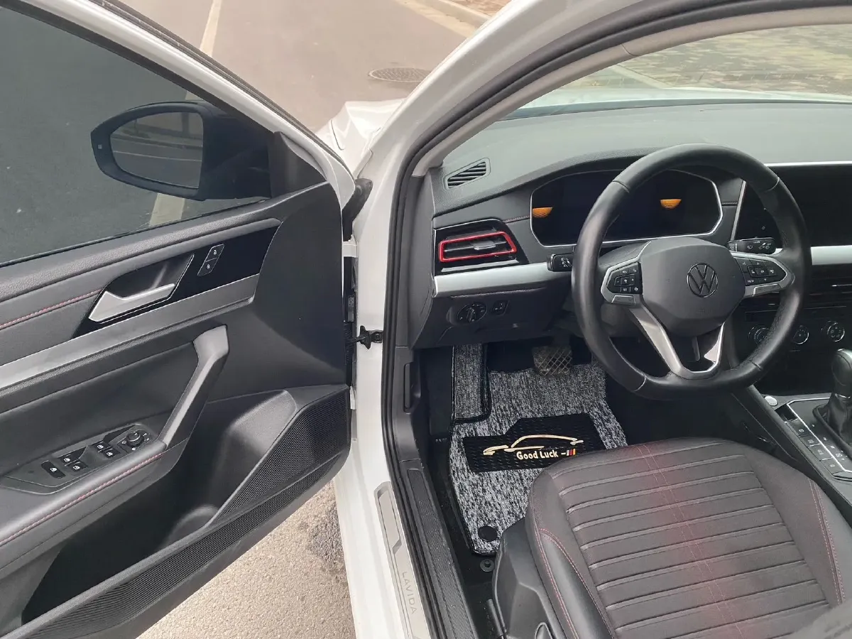 2023 Volkswagen Lavida 1.5T 160HP L4 7DCT,autocango,china used car exporter,china ev exporter,chinese used car exporter,chinese used ev exporter
