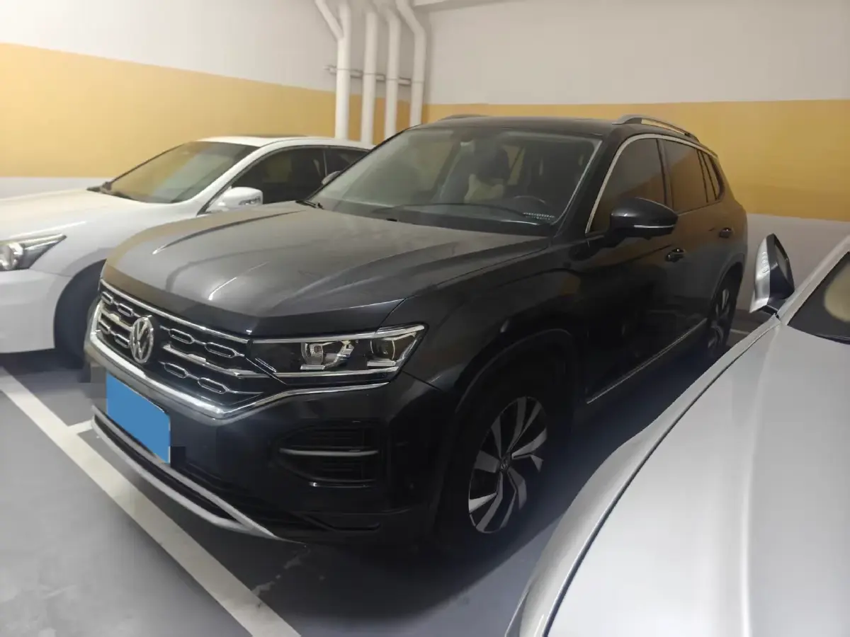 2019 Jeep Cherokee 2.0T 234HP L4 9AT