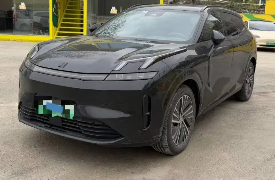 2025 LYNK&CO 08 EM-P 1.5T 163HP L4 3DHT PHEV 21.2KWH