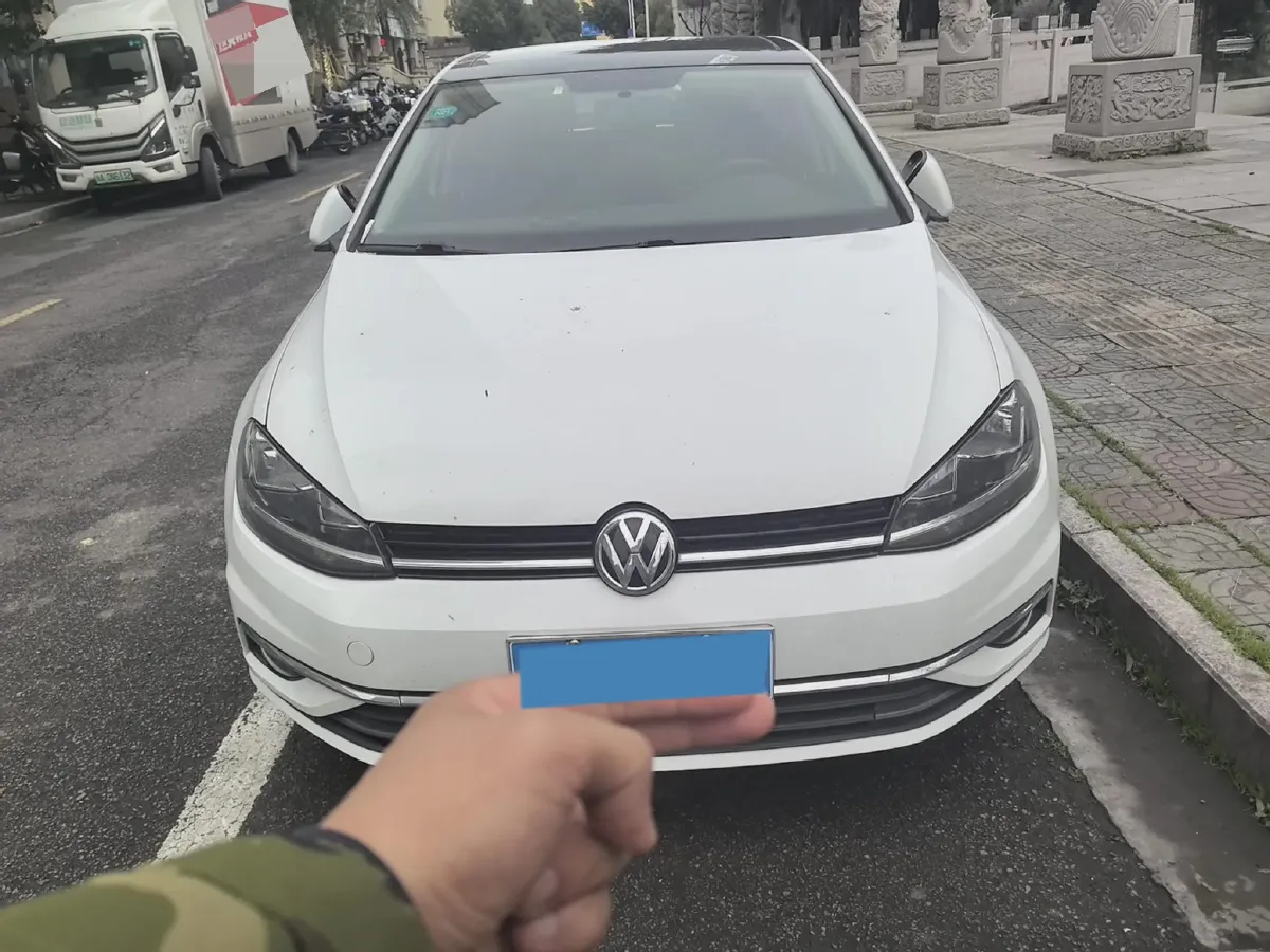 2018 Volkswagen Golf 1.6L 110HP L4 6AT,autocango,china used car exporter,china ev exporter,chinese used car exporter,chinese used ev exporter