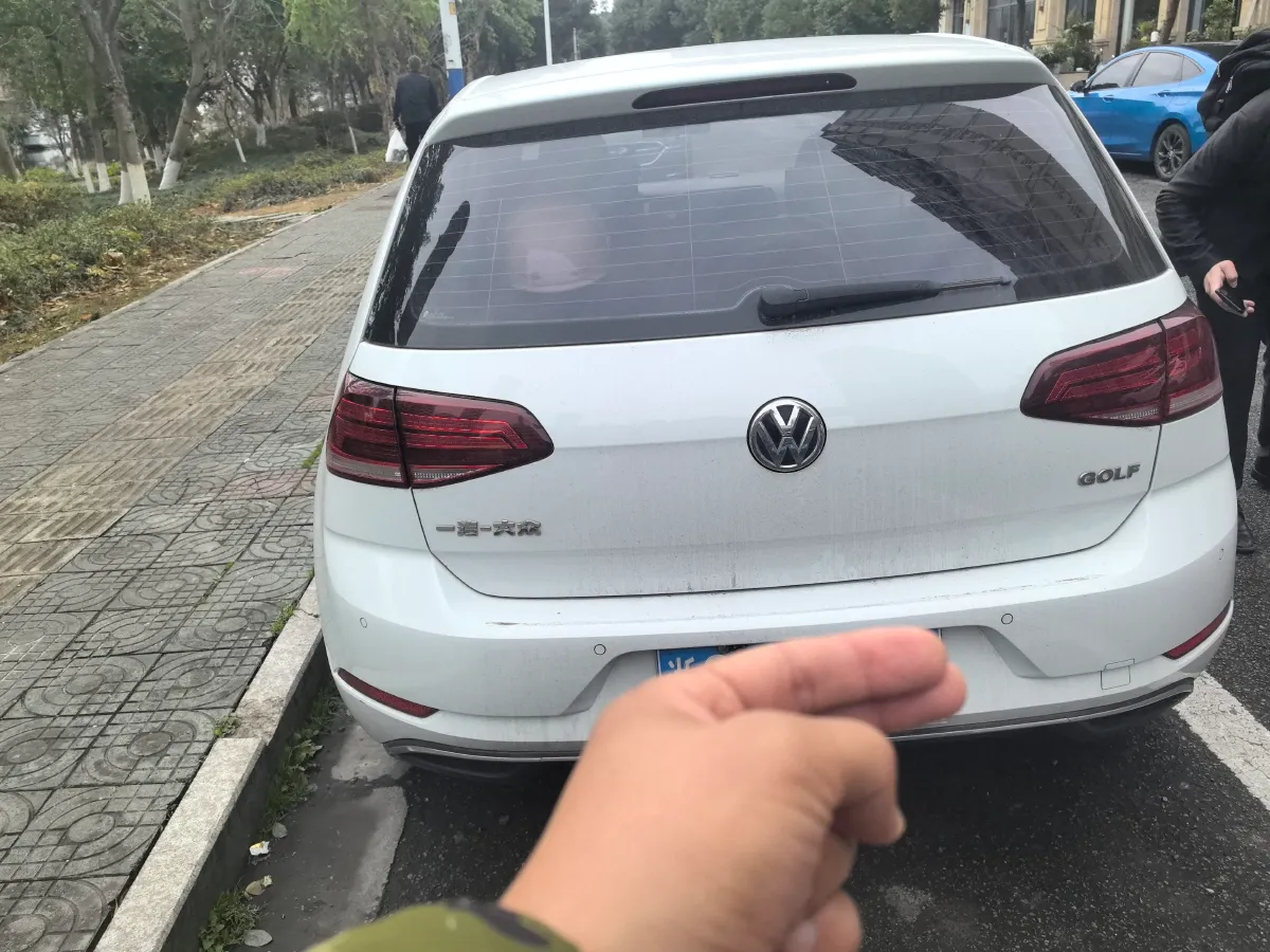 2018 Volkswagen Golf 1.6L 110HP L4 6AT,autocango,china used car exporter,china ev exporter,chinese used car exporter,chinese used ev exporter