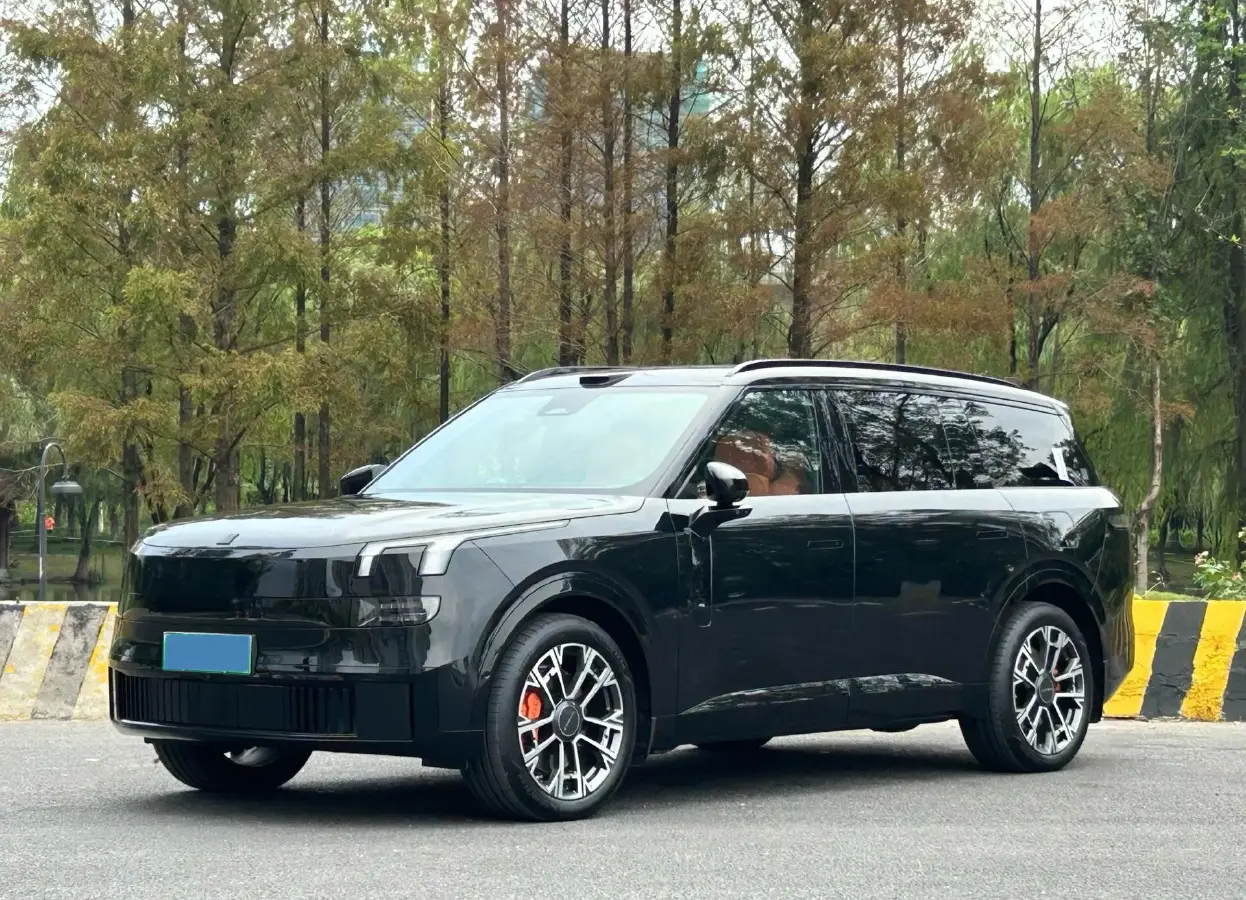 2025 LYNK&CO 900 1.5T 190HP L4 3DHT PHEV 43.3KWH