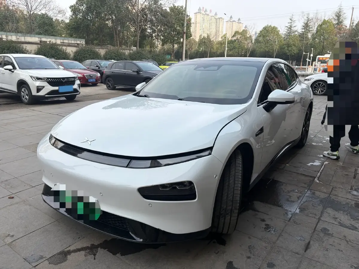 2020 DS 7 1.6T 215HP L4 8AT