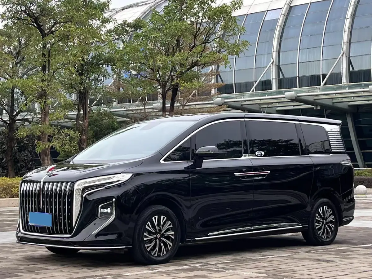 2024 HongQi HQ9 2.0T 252HP L4 8AT