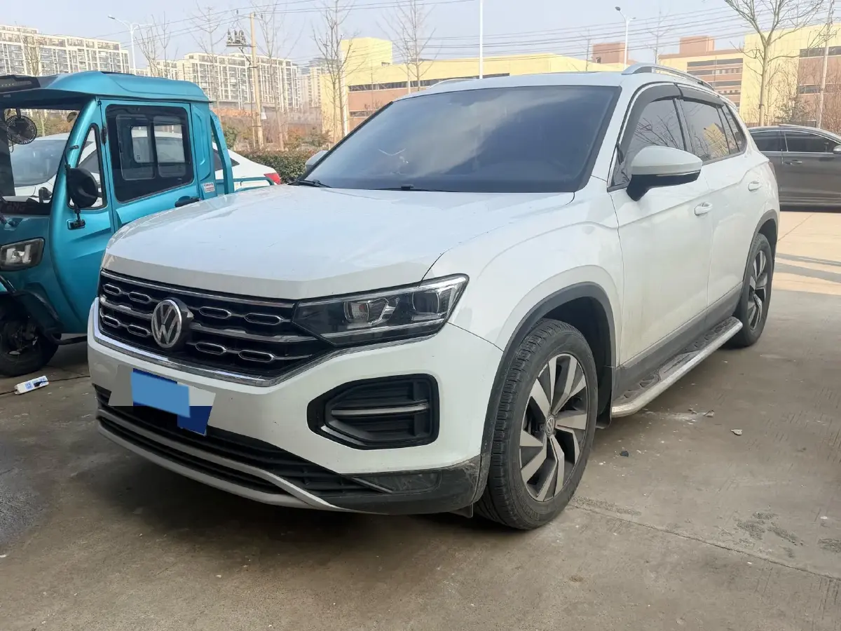 2019 Jeep Cherokee 2.0T 234HP L4 9AT