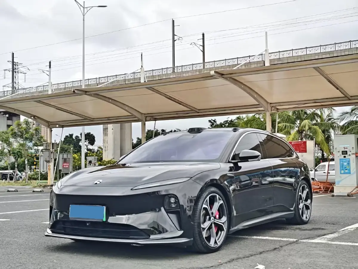 2024 NIO ET5T BEV 75KWH