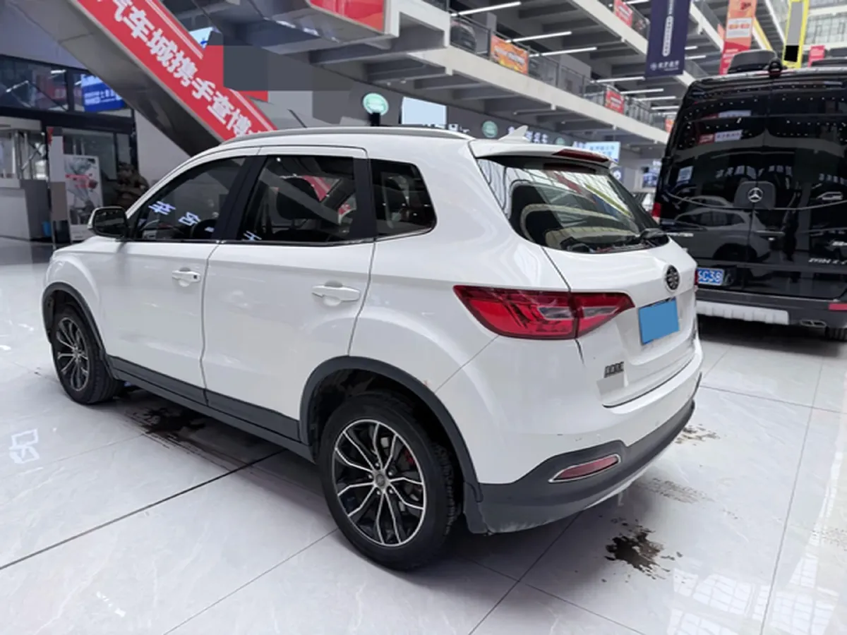 2017 FAW Senia R7 1.6L 116HP L4 5MT,autocango,china used car exporter,china ev exporter,chinese used car exporter,chinese used ev exporter