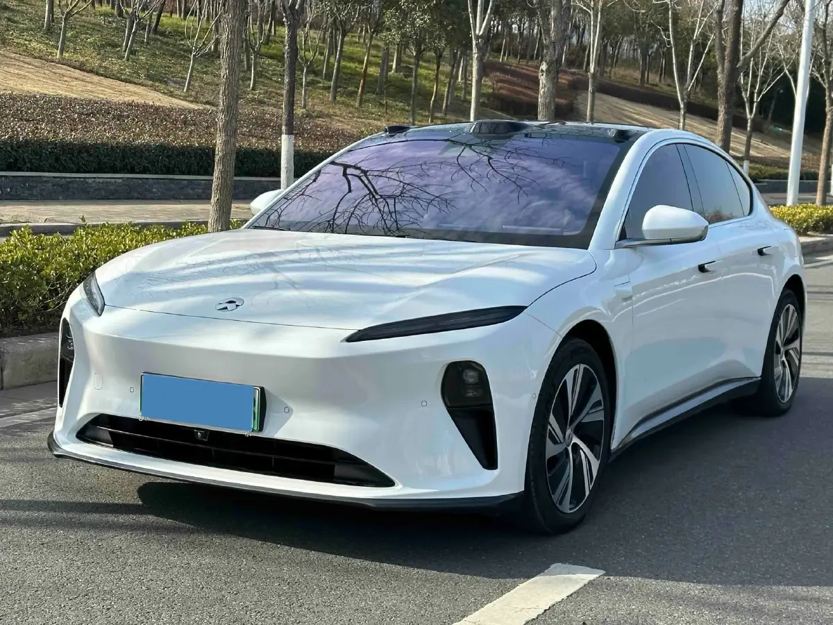 2024 NIO ET5 BEV 75KWH