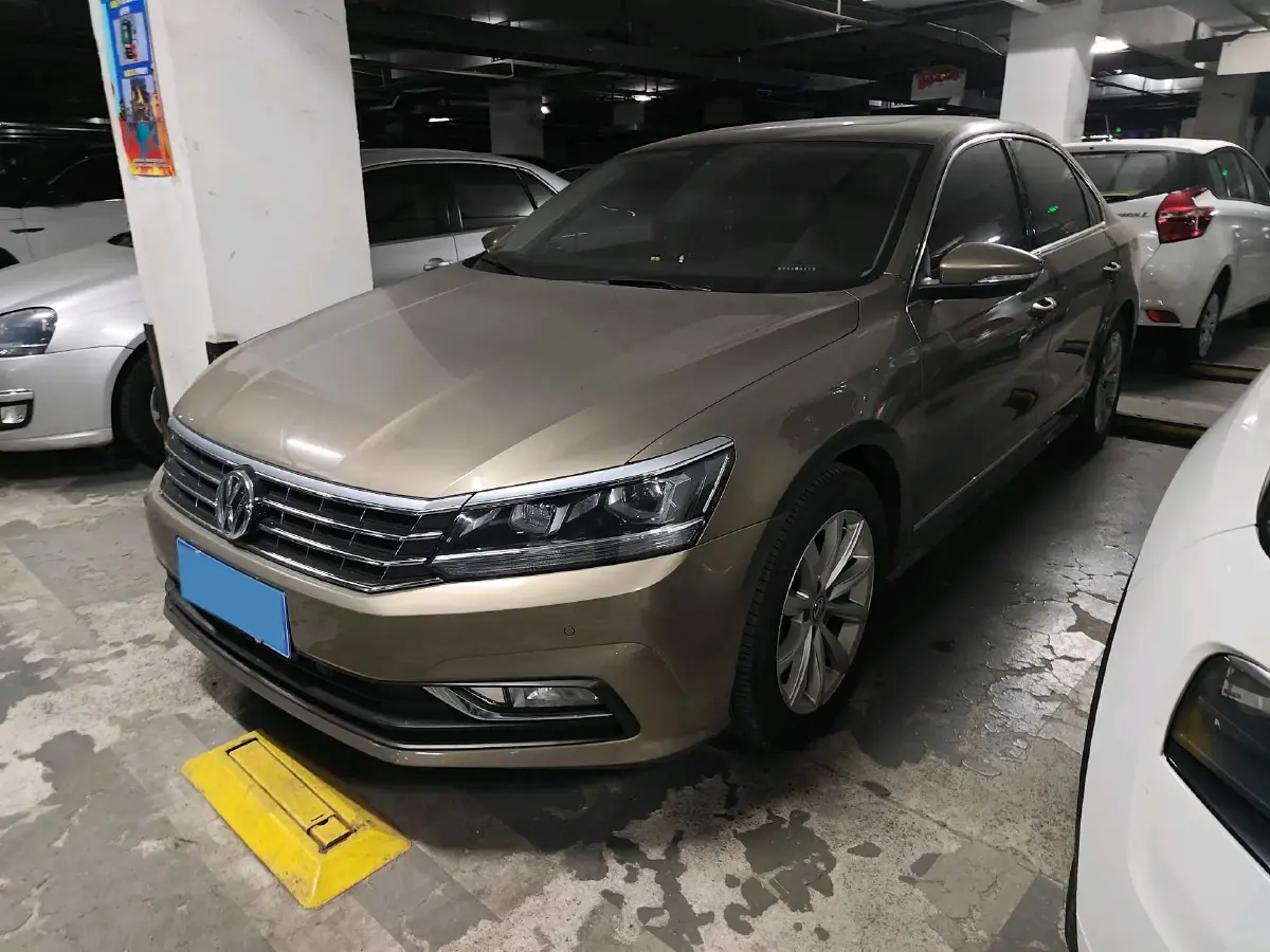 2017 Volkswagen Passat 1.8T 180HP L4 7DCT