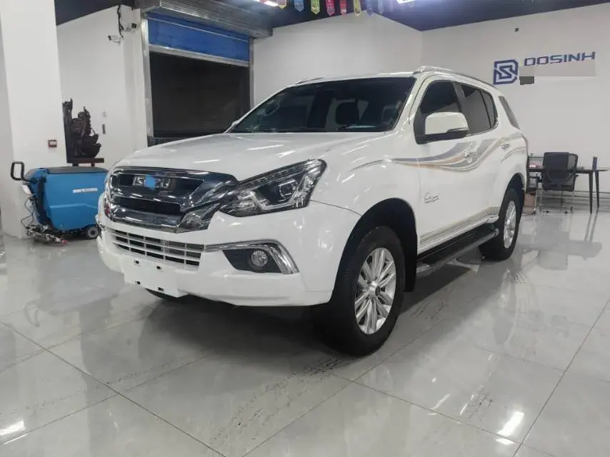 2022 Isuzu Mu-X 2.0T 220HP L4 8AT