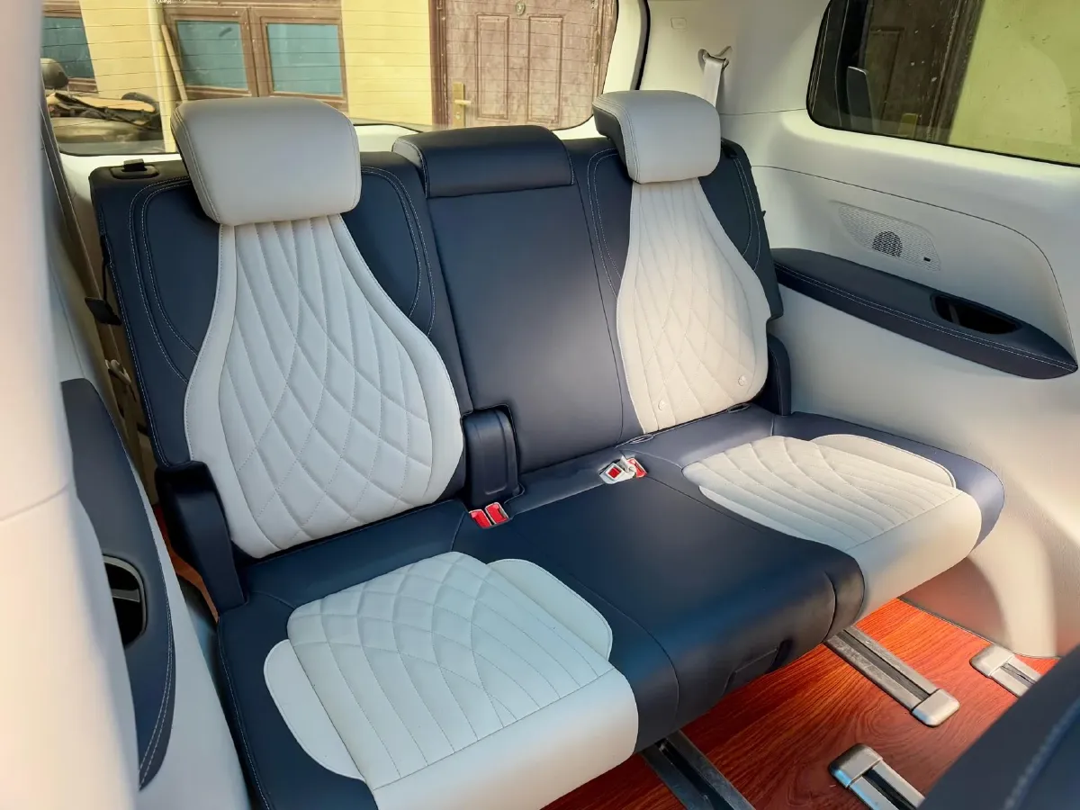 2022 MAXUS G90 2.0T 234HP L4 8AT,autocango,china used car exporter,china ev exporter,chinese used car exporter,chinese used ev exporter