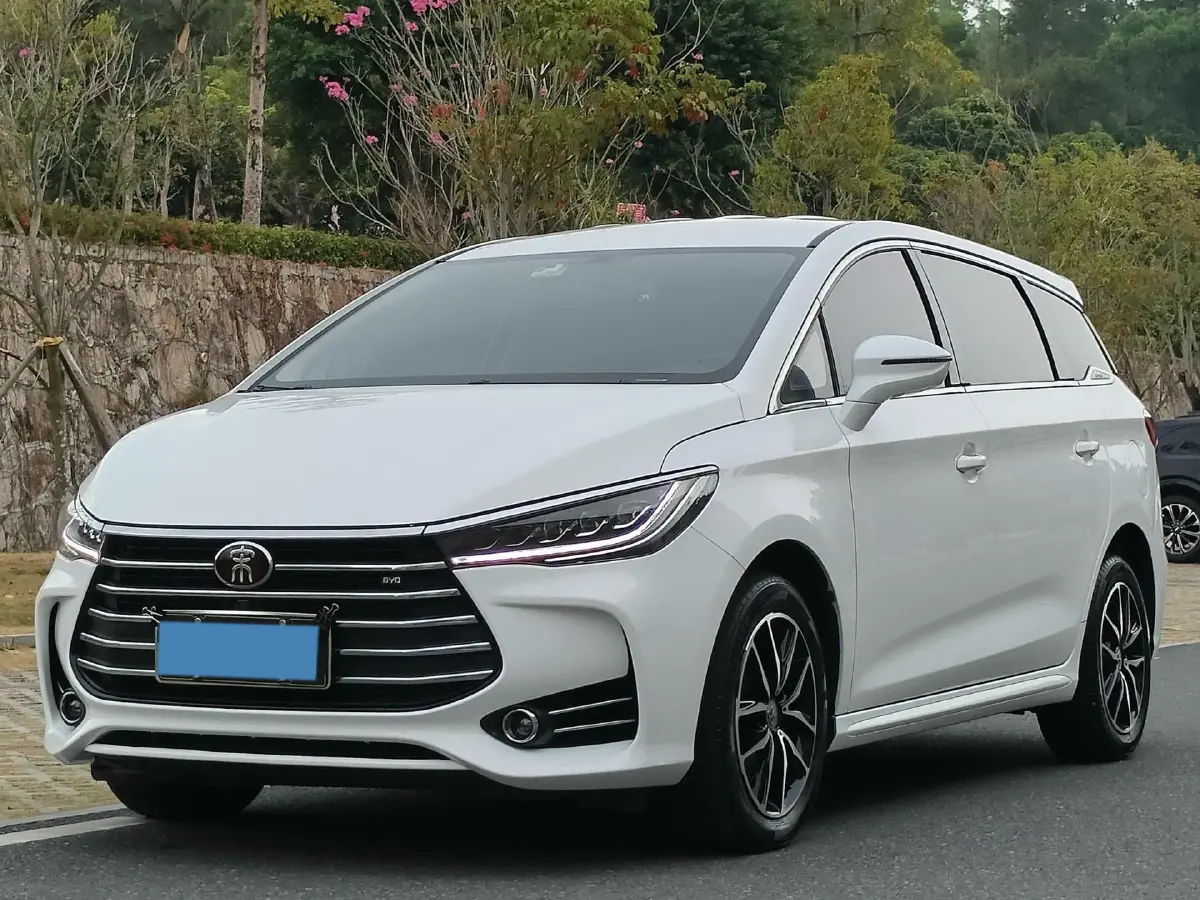 2018 BYD Song MAX 1.5T 154HP L4 6MT