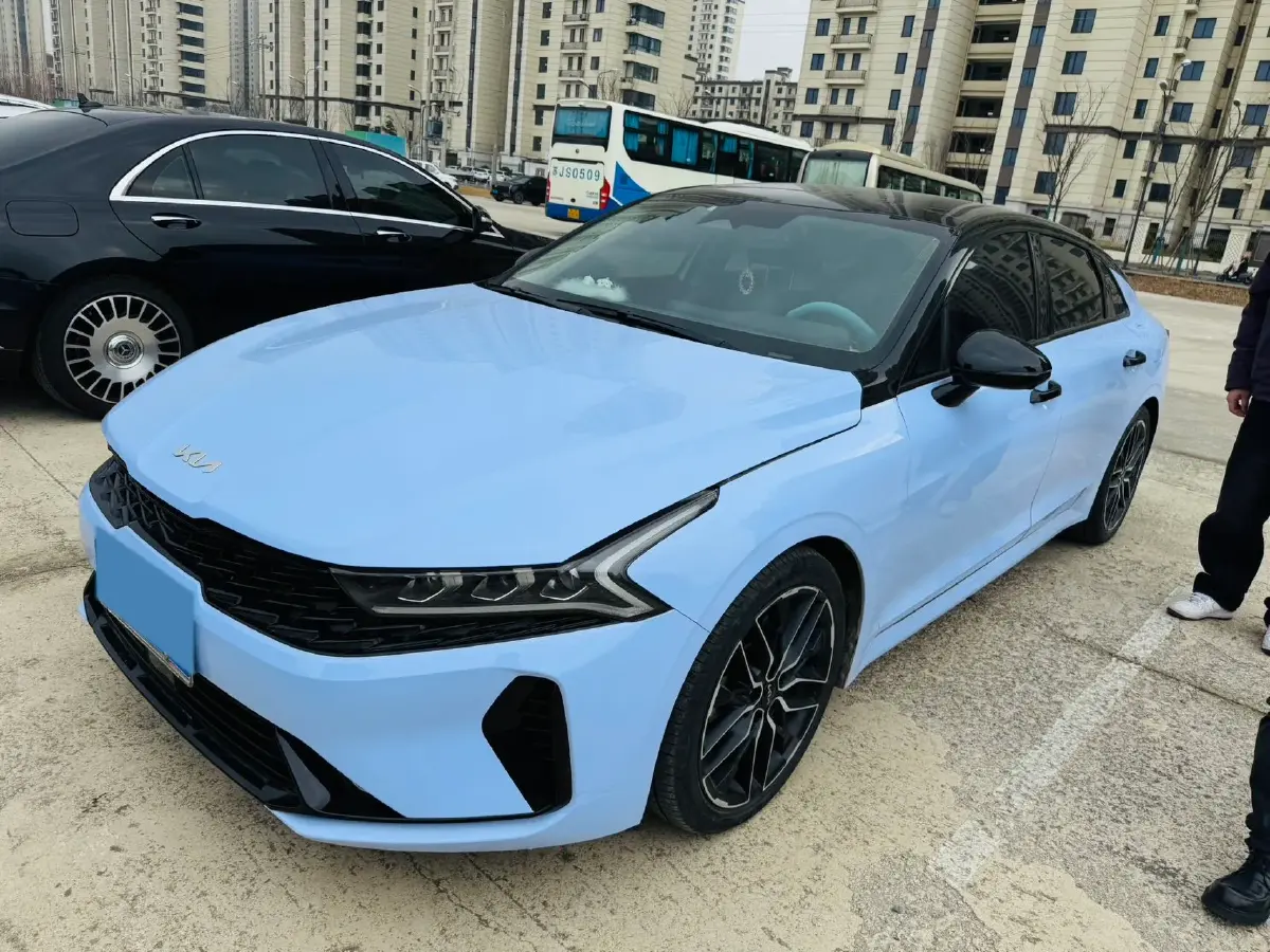 2021 Toyota Camry 2.0L 178HP L4 CVT