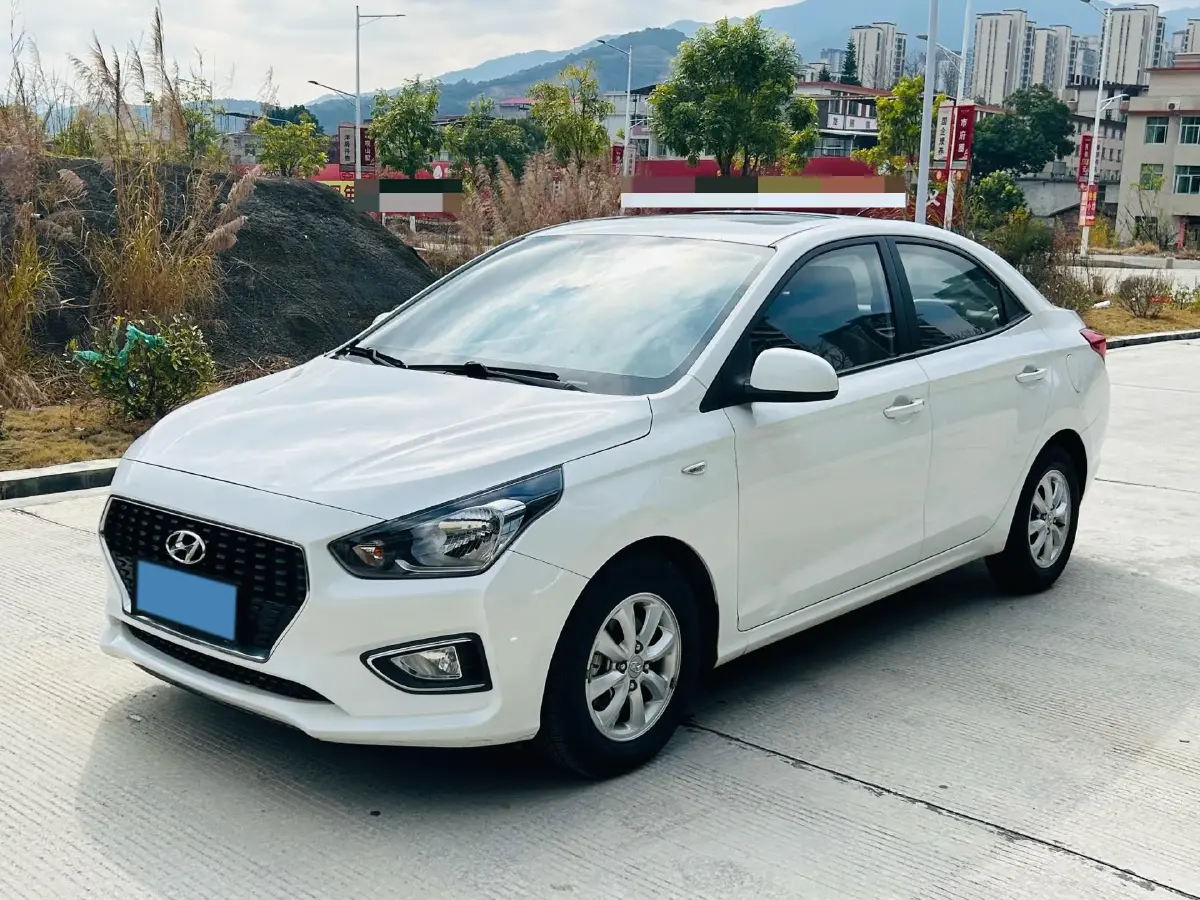 2017 Hyundai Reina 1.4L 95HP L4 4AT