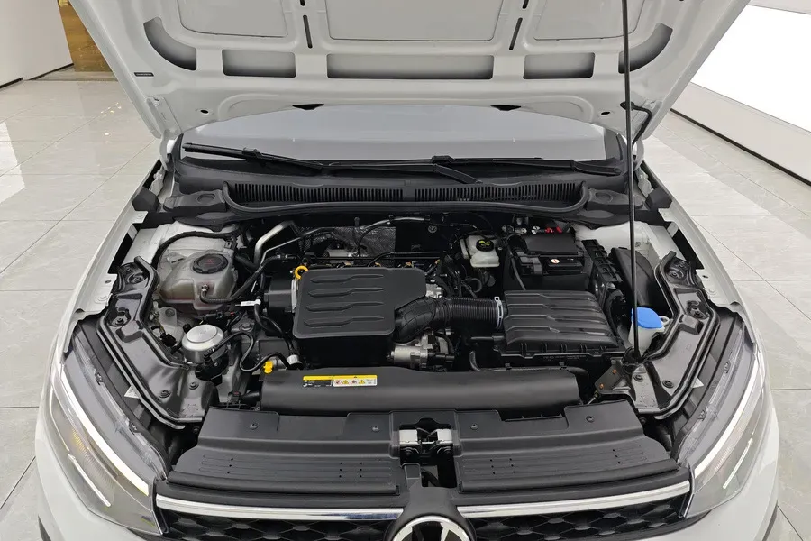 2023 Volkswagen Lavida 1.5L 110HP L4 5MT,autocango,china used car exporter,china ev exporter,chinese used car exporter,chinese used ev exporter