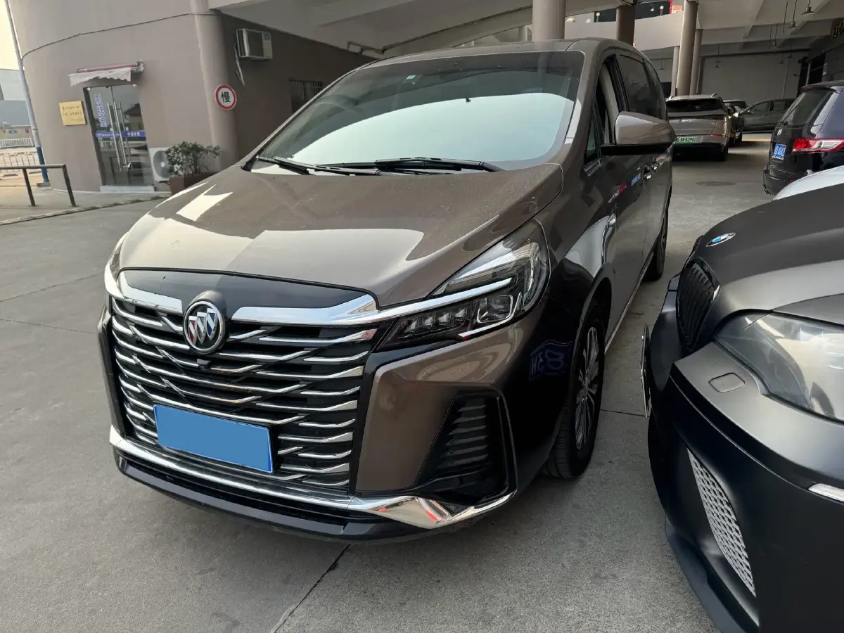 2023 Buick GL8 2.0T 237HP L4 9AT