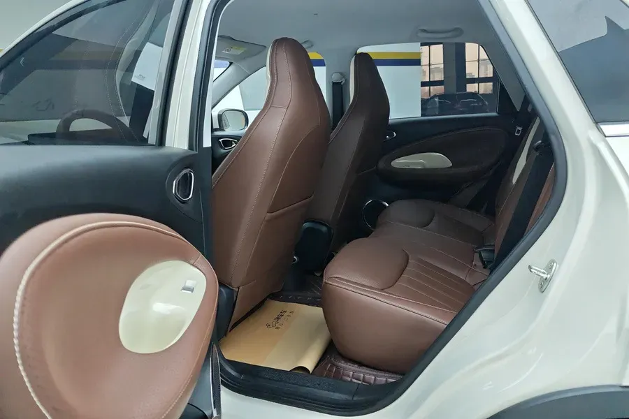 2023 WuLing BinGuo BEV 17.3KWH,autocango,china used car exporter,china ev exporter,chinese used car exporter,chinese used ev exporter