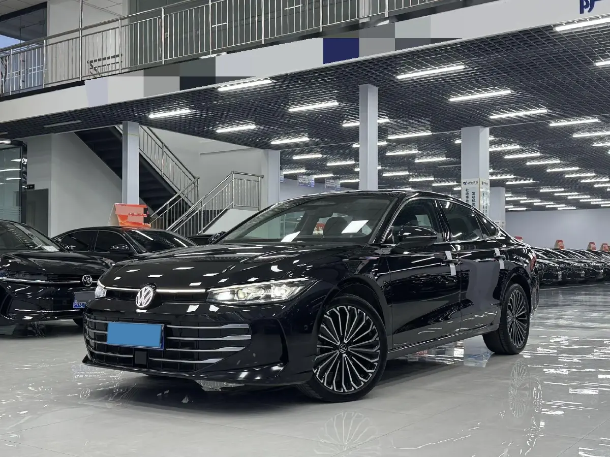 2025 Volkswagen Passat 2.0T 220HP L4 7DCT