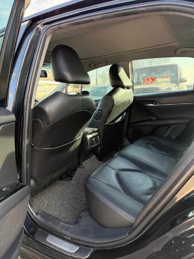 2019 Toyota Camry 2.5L 209HP L4 8AT,autocango,china used car exporter,china ev exporter,chinese used car exporter,chinese used ev exporter