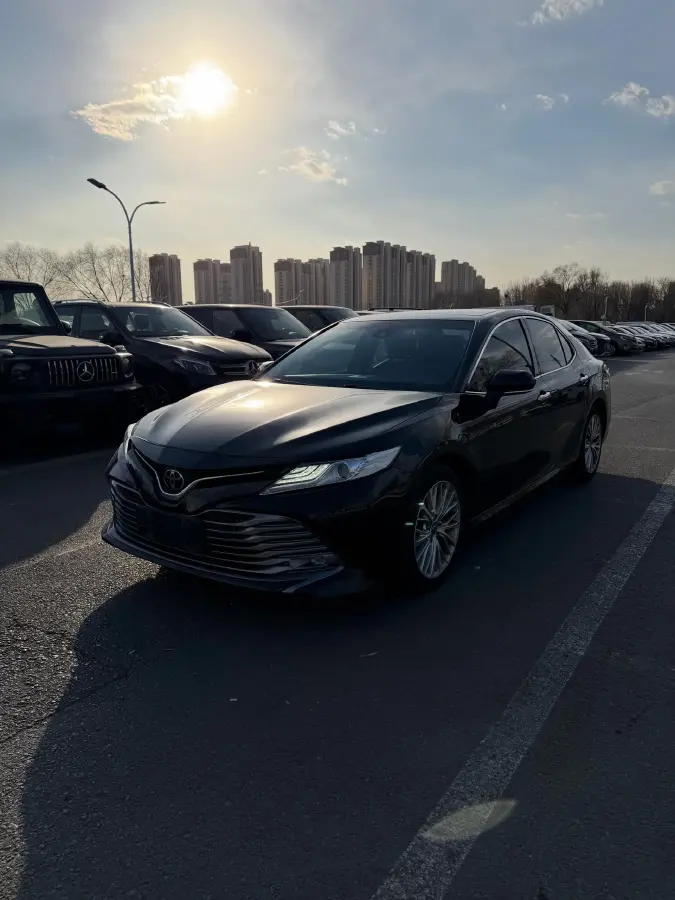 2019 Toyota Camry 2.5L 209HP L4 8AT