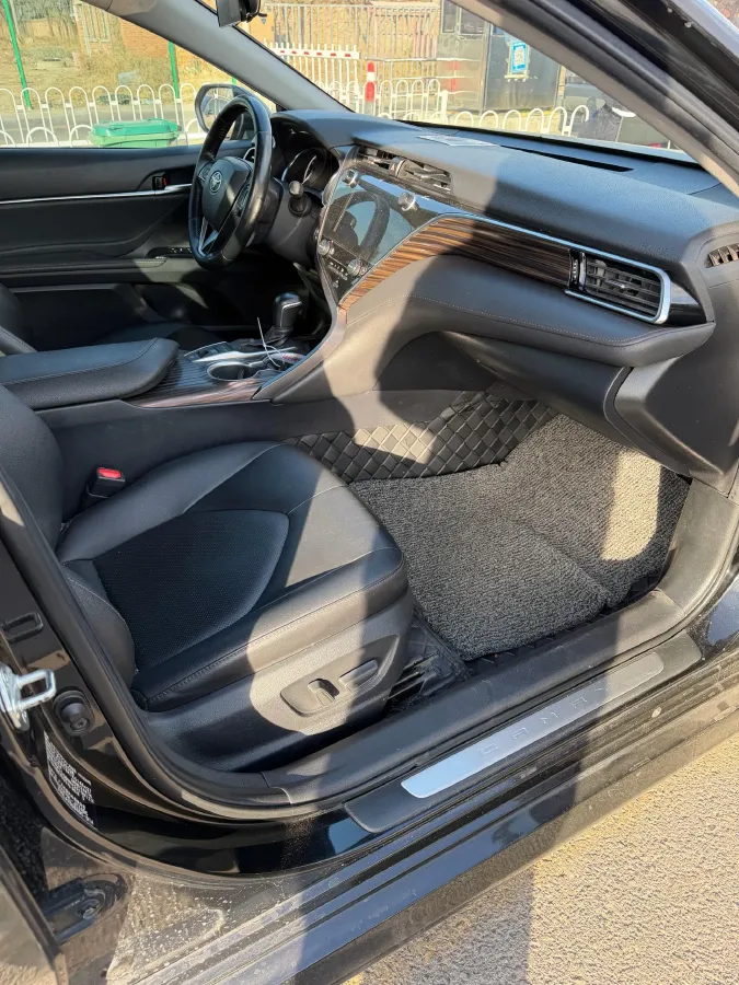 2019 Toyota Camry 2.5L 209HP L4 8AT,autocango,china used car exporter,china ev exporter,chinese used car exporter,chinese used ev exporter