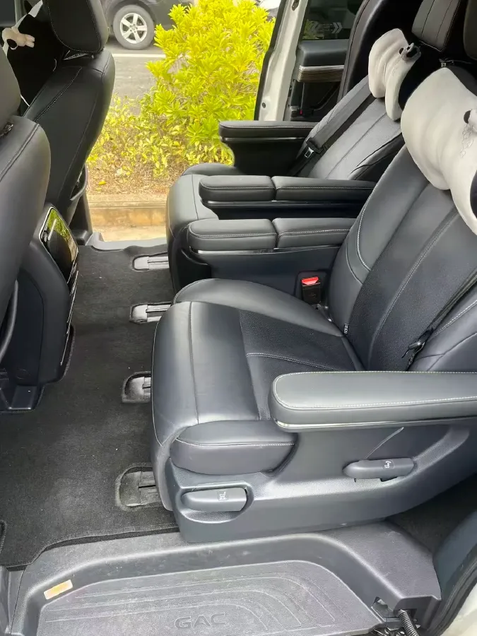 2021 GAC Trumpchi M8 2.0T 252HP L4 8AT,autocango,china used car exporter,china ev exporter,chinese used car exporter,chinese used ev exporter