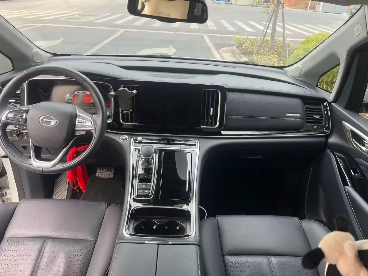 2021 GAC Trumpchi M8 2.0T 252HP L4 8AT,autocango,china used car exporter,china ev exporter,chinese used car exporter,chinese used ev exporter