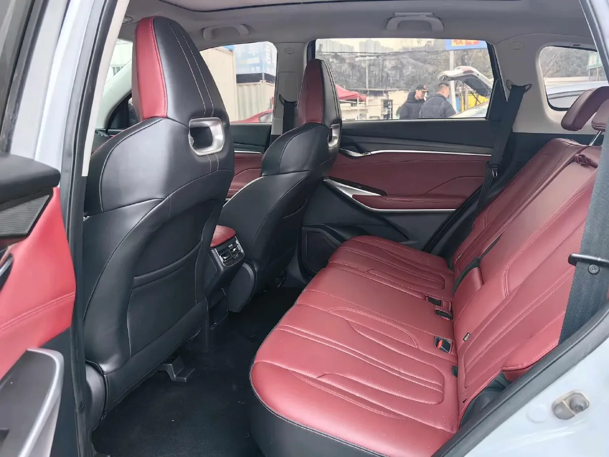2021 ChangAn CS75 Plus 2.0T 233HP L4 8AT,autocango,china used car exporter,china ev exporter,chinese used car exporter,chinese used ev exporter