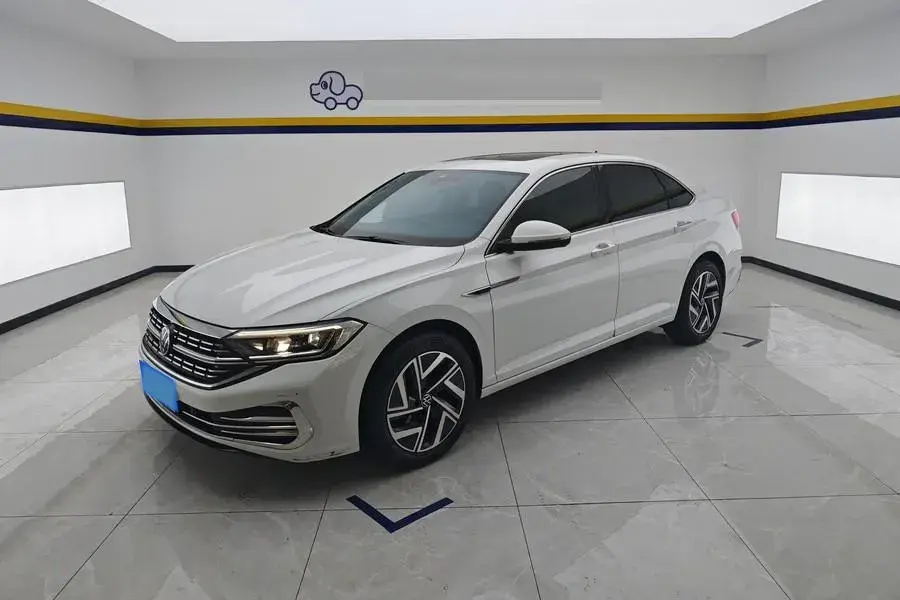 2023 Volkswagen Sagitar 1.5T 160HP L4 7DCT