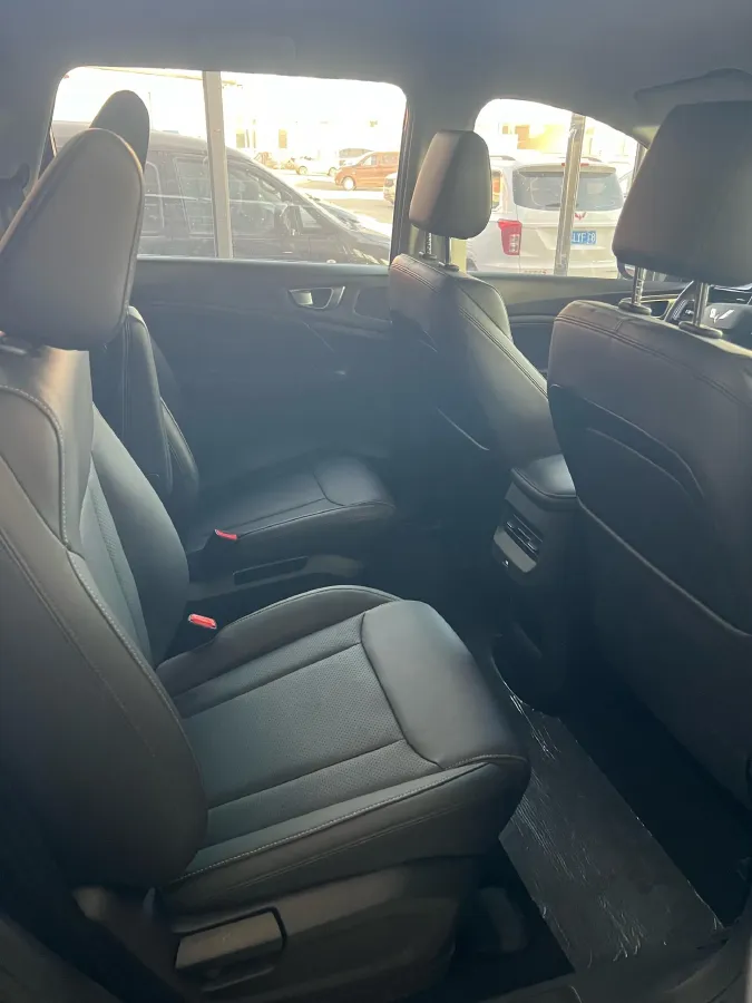 2022 Venucia T60 1.6L 126HP L4 CVT,autocango,china used car exporter,china ev exporter,chinese used car exporter,chinese used ev exporter