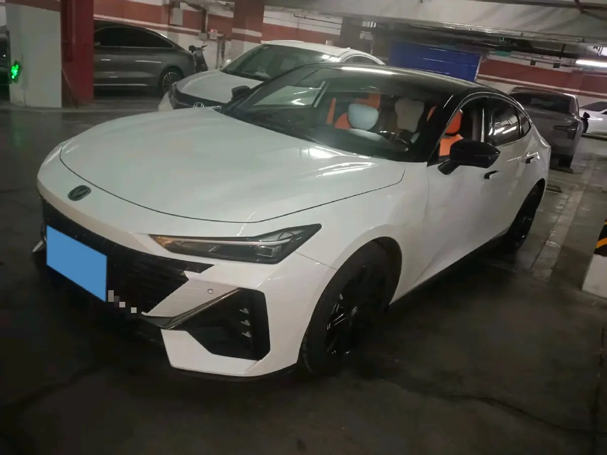 2022 ChangAn UNI-V 1.5T 188HP L4 7DCT