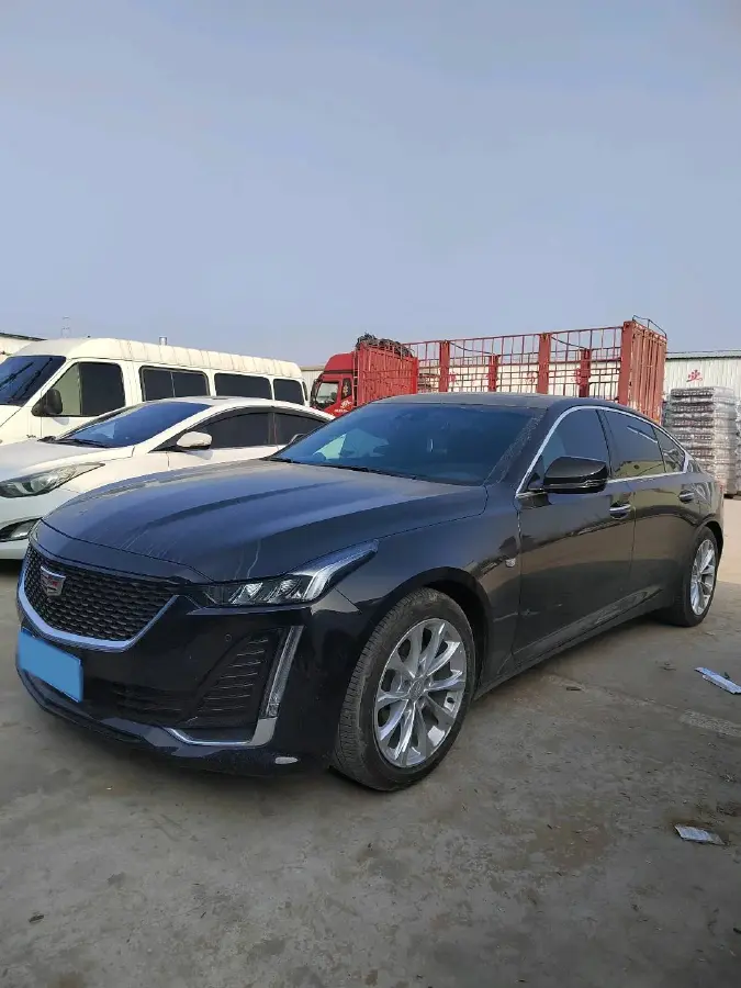 2023 Cadillac CT5 2.0T 237HP L4 10AT