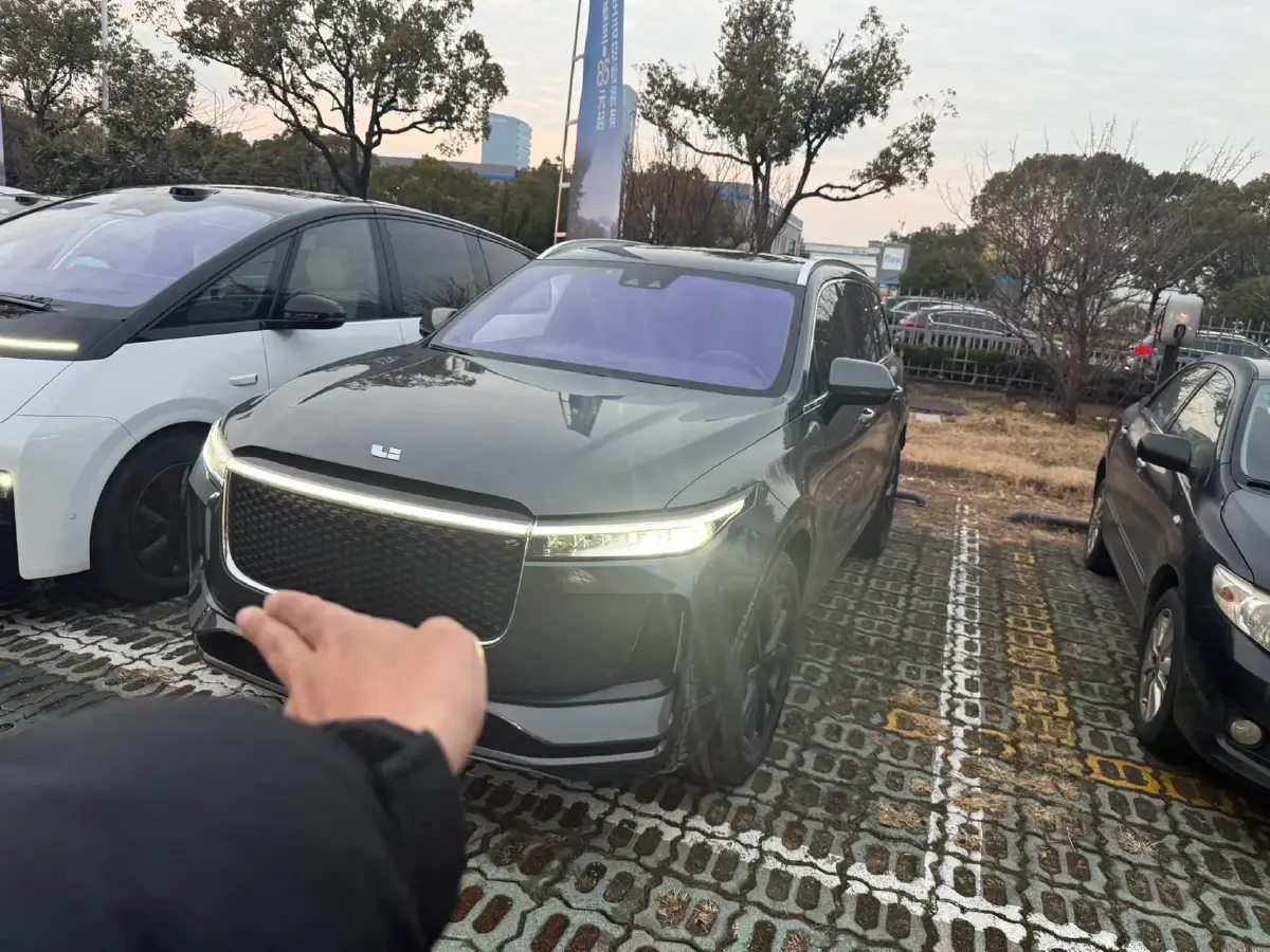 2020 Li ONE Range Extended 131HP REEV 40.5KWH