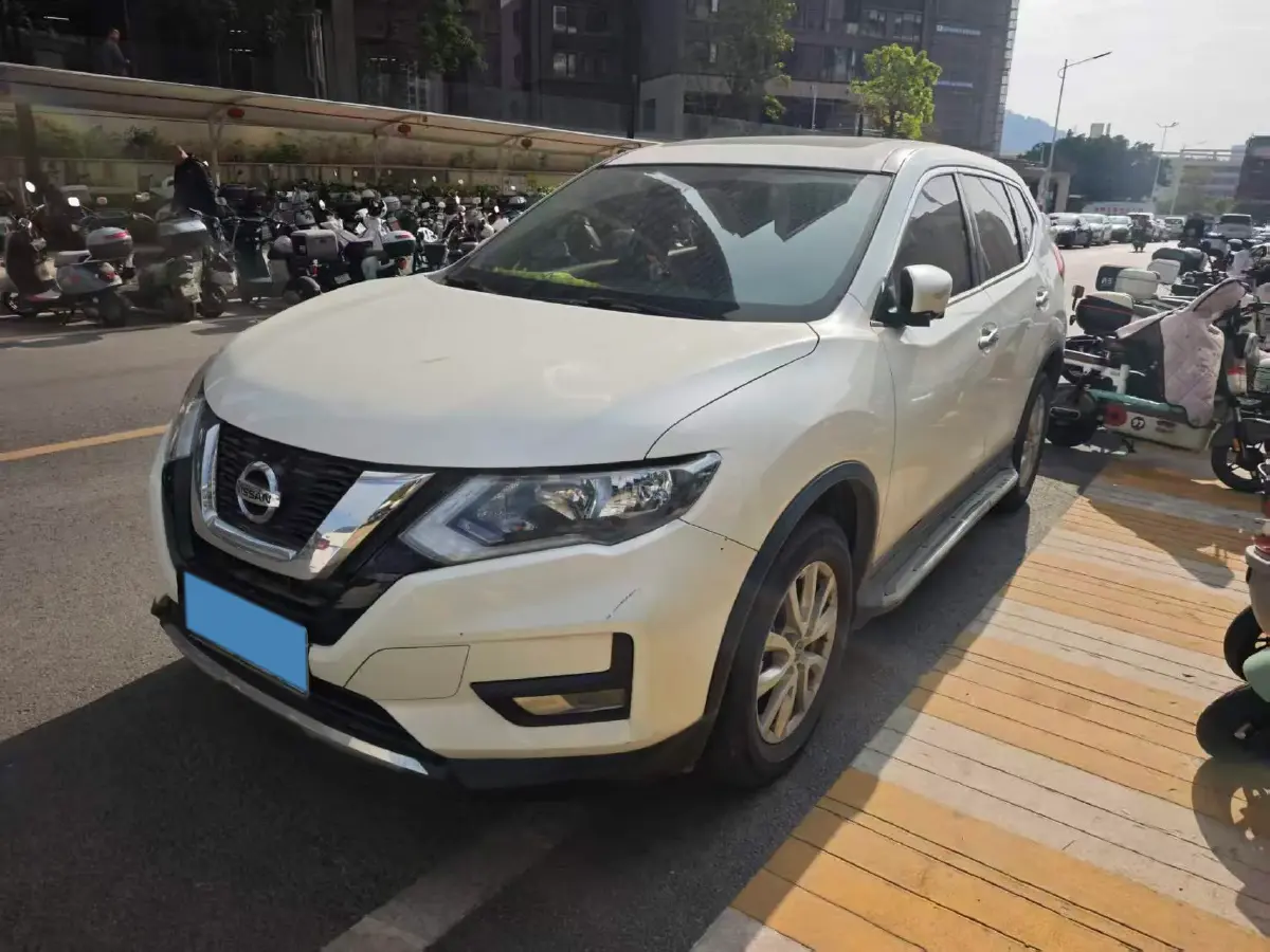 2021 Nissan X-Trail 2.0L 151HP L4 CVT