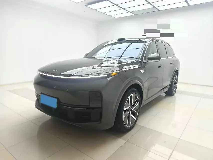 2024 Toyota Granvia 2.5L 189HP L4 E-CVT Hybrid