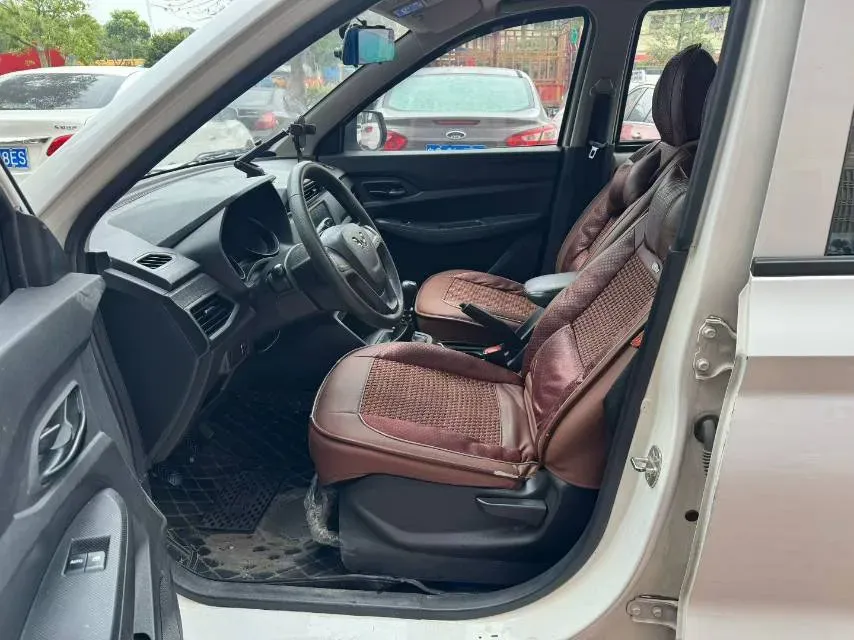 2021 WuLing RongGuang New Truck 1.5L 99HP L4 5MT,autocango,china used car exporter,china ev exporter,chinese used car exporter,chinese used ev exporter