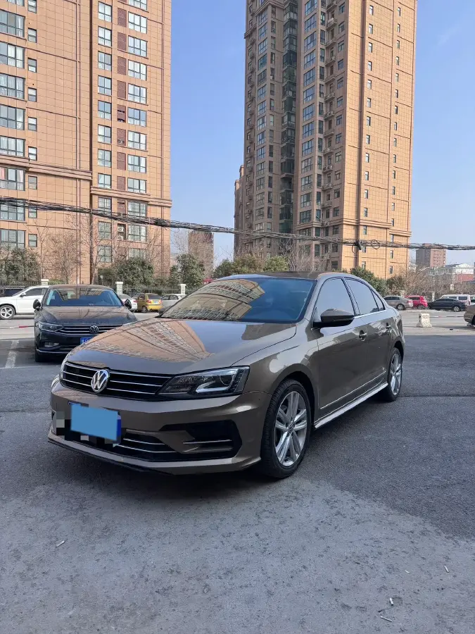 2018 Volkswagen Sagitar 1.4T 150HP L4 7DCT