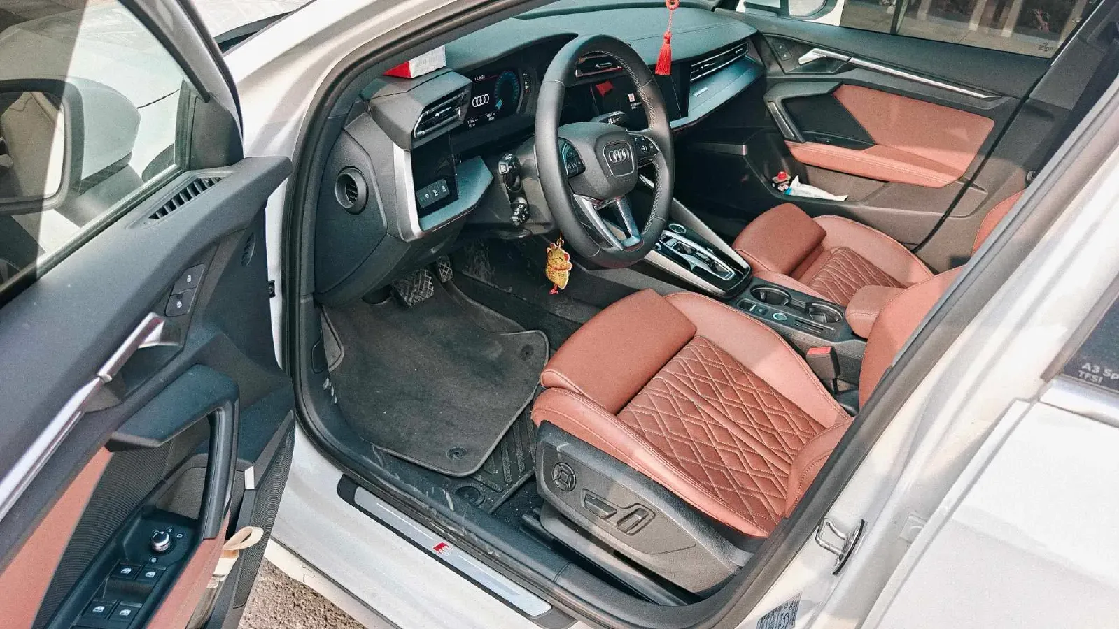 2025 Audi A3 1.5T 160HP L4 7DCT,autocango,china used car exporter,china ev exporter,chinese used car exporter,chinese used ev exporter