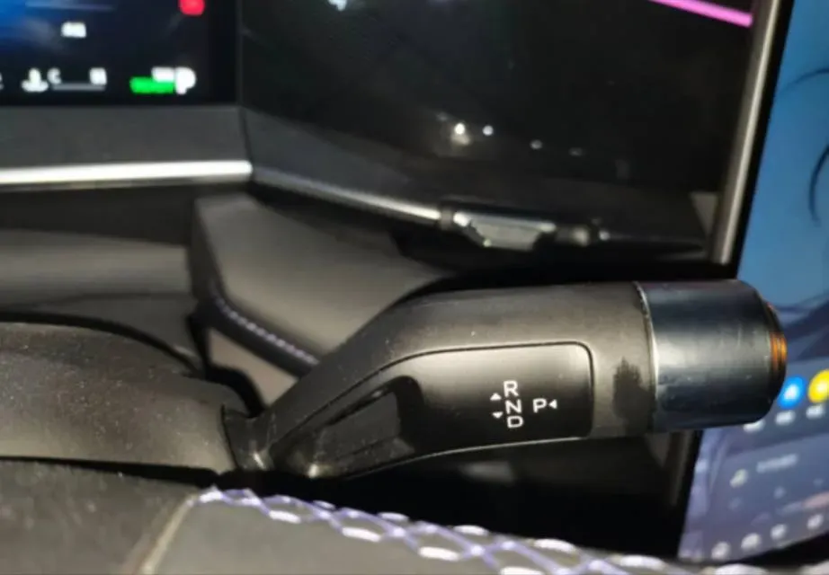 2024 Geely Preface 1.5T 163HP L4 3DHT Hybrid,autocango,china used car exporter,china ev exporter,chinese used car exporter,chinese used ev exporter