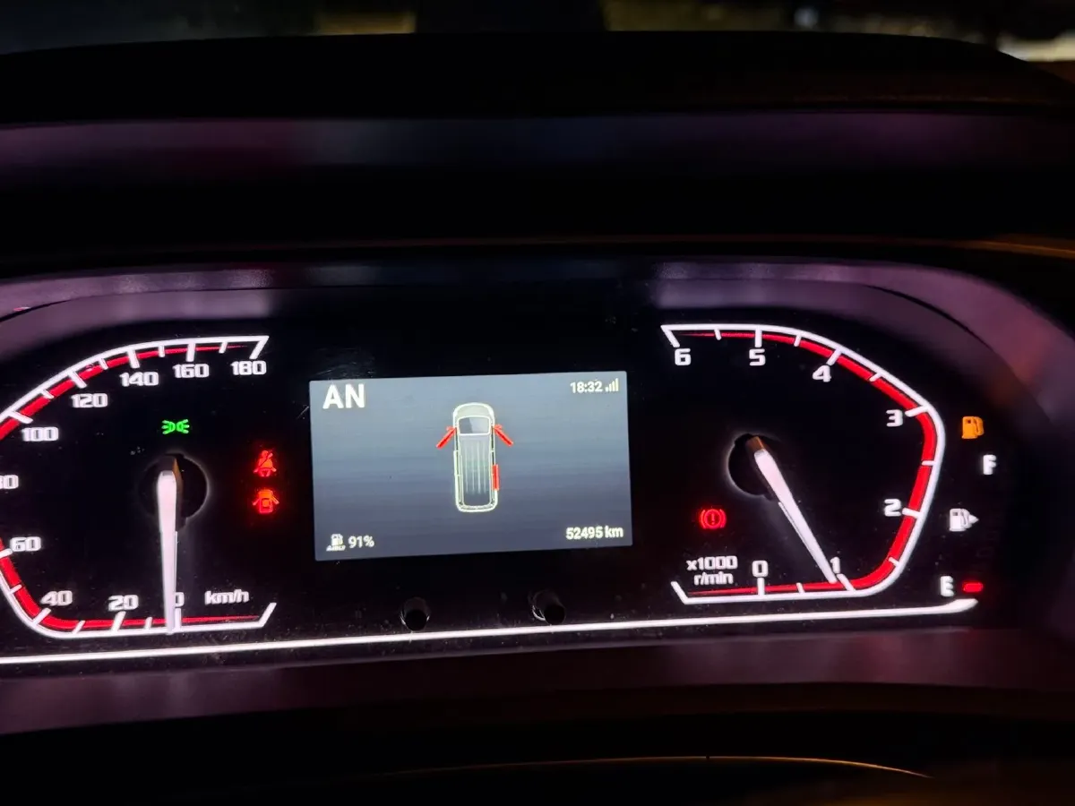 2024 MAXUS XinTu EV80 BEV 77KWH,autocango,china used car exporter,china ev exporter,chinese used car exporter,chinese used ev exporter