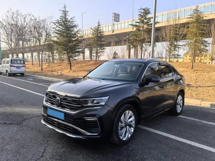 2020 Volkswagen Tayron X 2.0T 186HP L4 7DCT