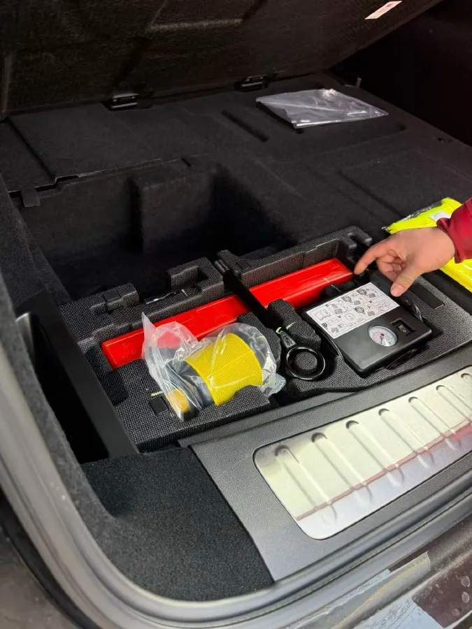 2024 WEY Mocha 1.5T 170HP L4 4DHT PHEV 35.04KWH,autocango,china used car exporter,china ev exporter,chinese used car exporter,chinese used ev exporter