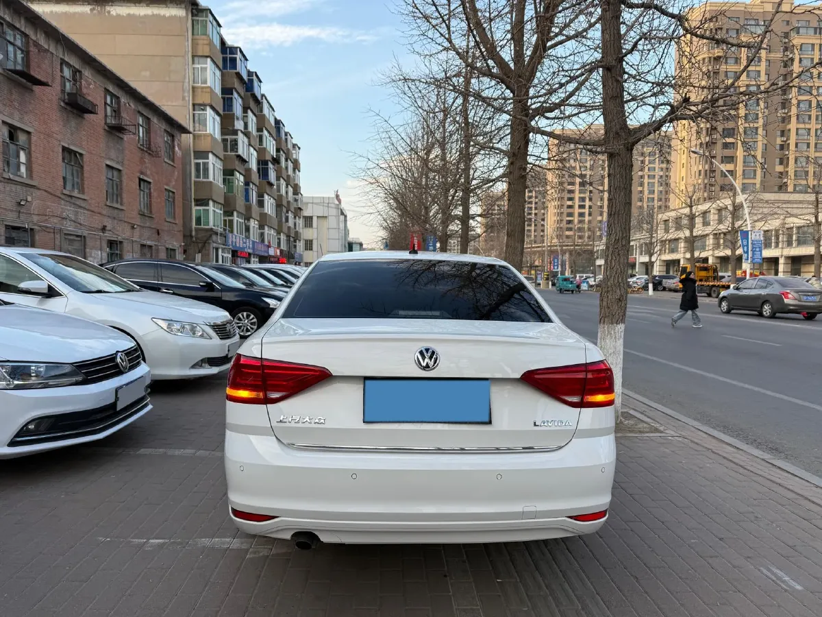 2017 Zotye Damy X7 1.8T 177HP L4 5MT,autocango,china used car exporter,china ev exporter,chinese used car exporter,chinese used ev exporter