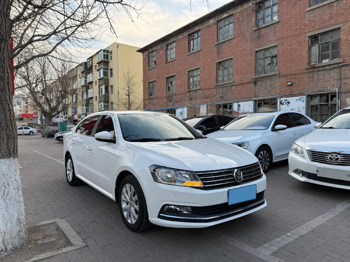 2017 Zotye Damy X7 1.8T 177HP L4 5MT,autocango,china used car exporter,china ev exporter,chinese used car exporter,chinese used ev exporter