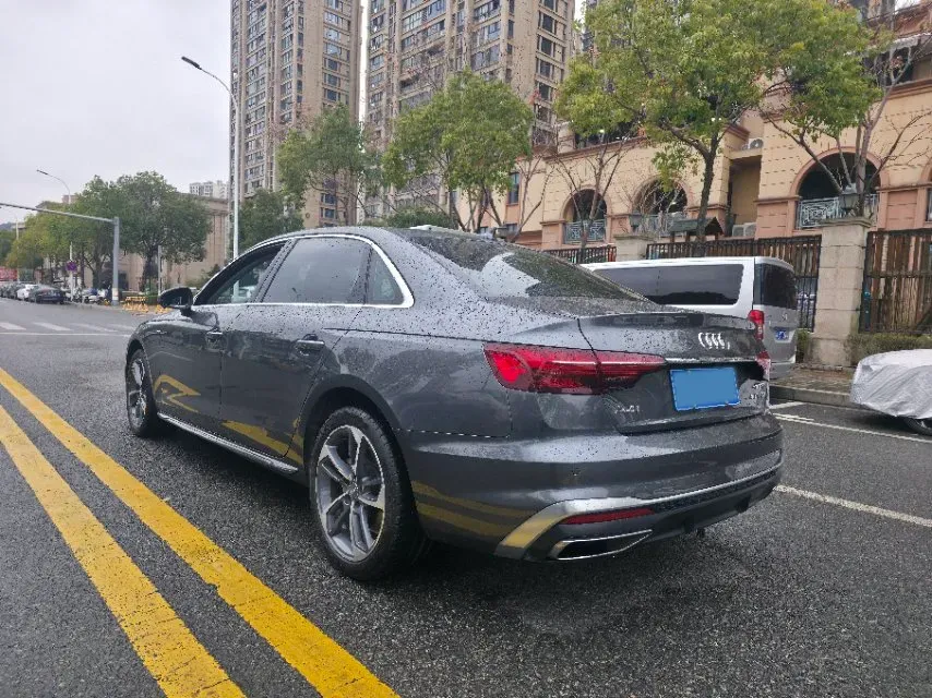 2020 Audi A4L 2.0T 190HP L4 7DCT,autocango,china used car exporter,china ev exporter,chinese used car exporter,chinese used ev exporter