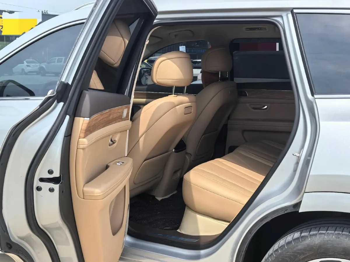 2024 Jaguar E-PACE 1.5T 200HP L3 8AT,autocango,china used car exporter,china ev exporter,chinese used car exporter,chinese used ev exporter