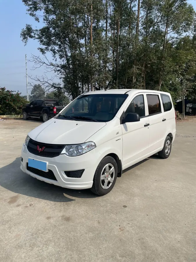 2015 WuLing HongGuang 1.5L 112HP L4 5MT